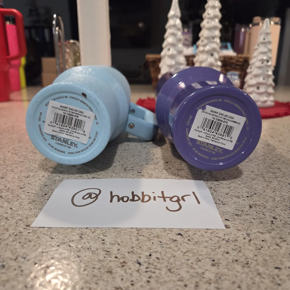 Stanley Powder Blue Crush & Dahlia Shimmer Bundle! 40oz. Like New! - Picture 3 of 3